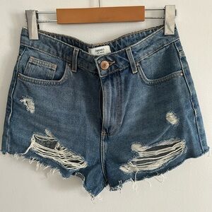 Forever 21 - Distressed Denim Shorts - high rise - Size 25